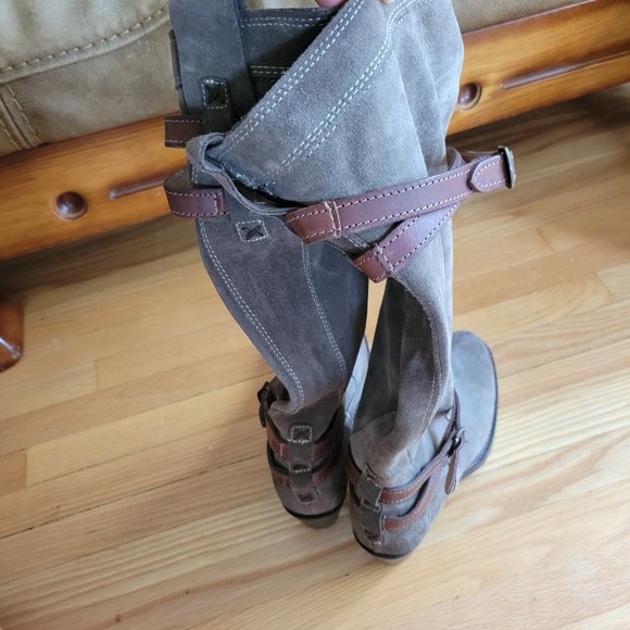 FRYE SUEDE LONG BOOTS - Picture 4 of 6